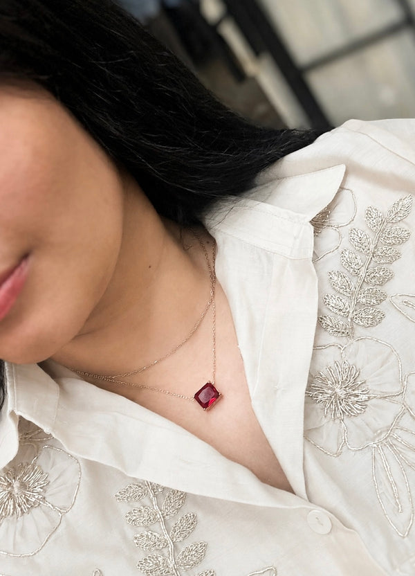 Scarlet Royal pendant