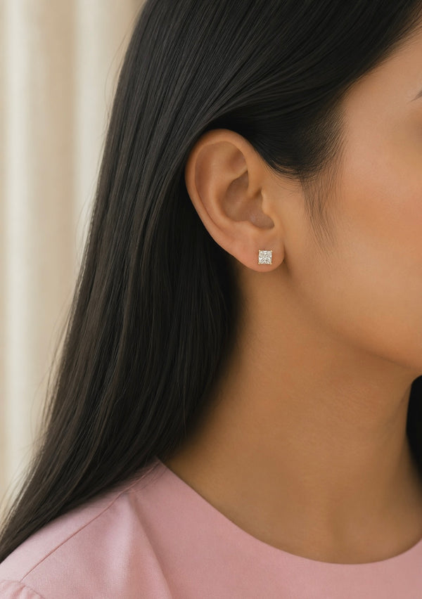 Nova Spark Studs