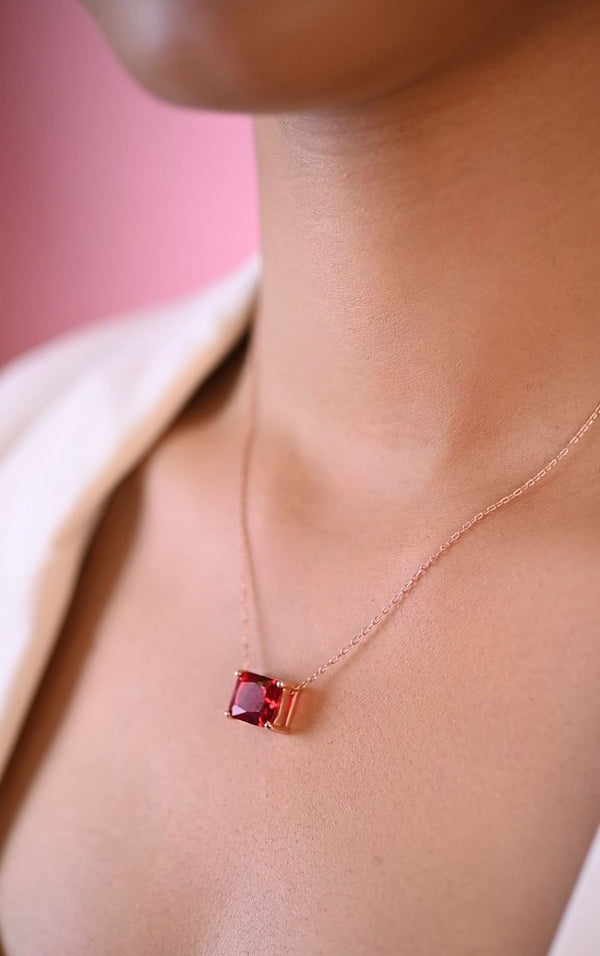 Scarlet Royal pendant